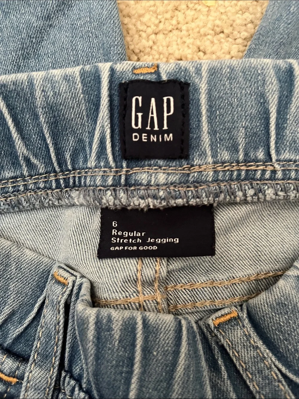 GAPKIDS Girls' size 6 Stretch Jeggings - Light Denim & Dark Denim